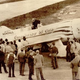 El avión de Sarabia en el Floyd Bennet Field de Nueva York justo después de romper su récord.